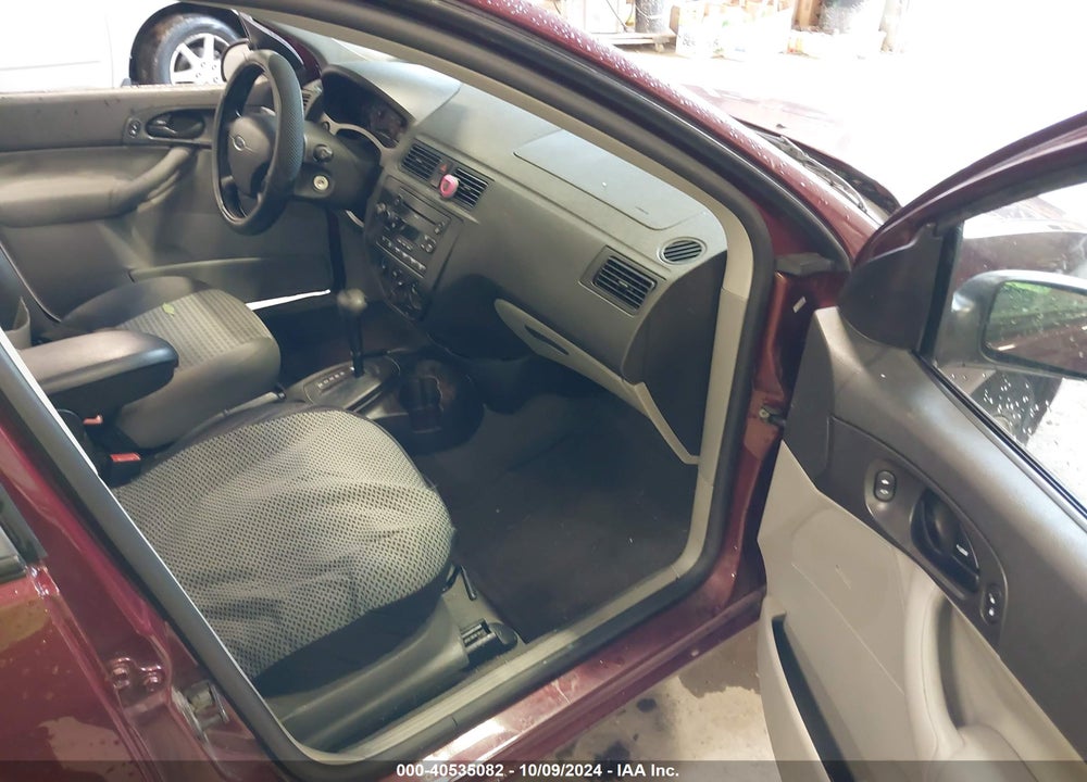 2007 FORD FOCUS S/SE/SES VIN: 1FAHP34N87W198538