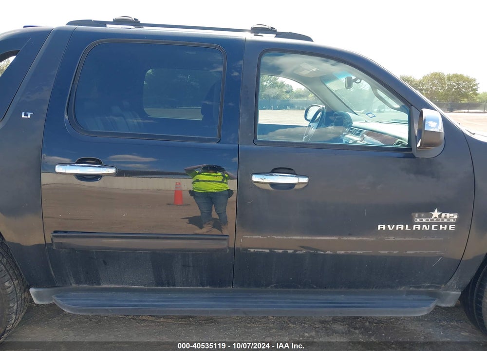 2011 CHEVROLET AVALANCHE 1500 LT1 VIN: 3GNMCFE05BG383329