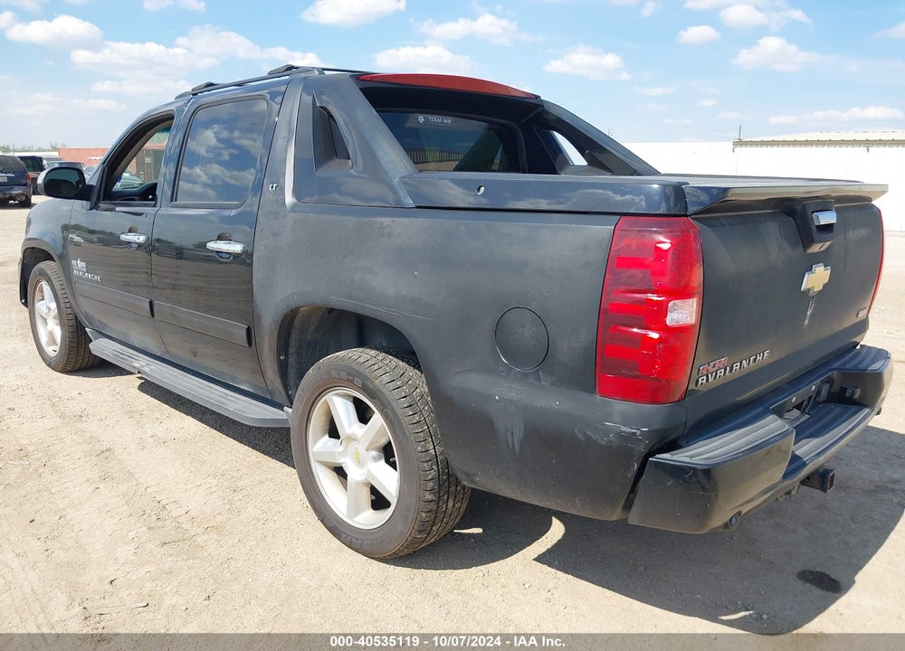 2011 CHEVROLET AVALANCHE 1500 LT1 VIN: 3GNMCFE05BG383329