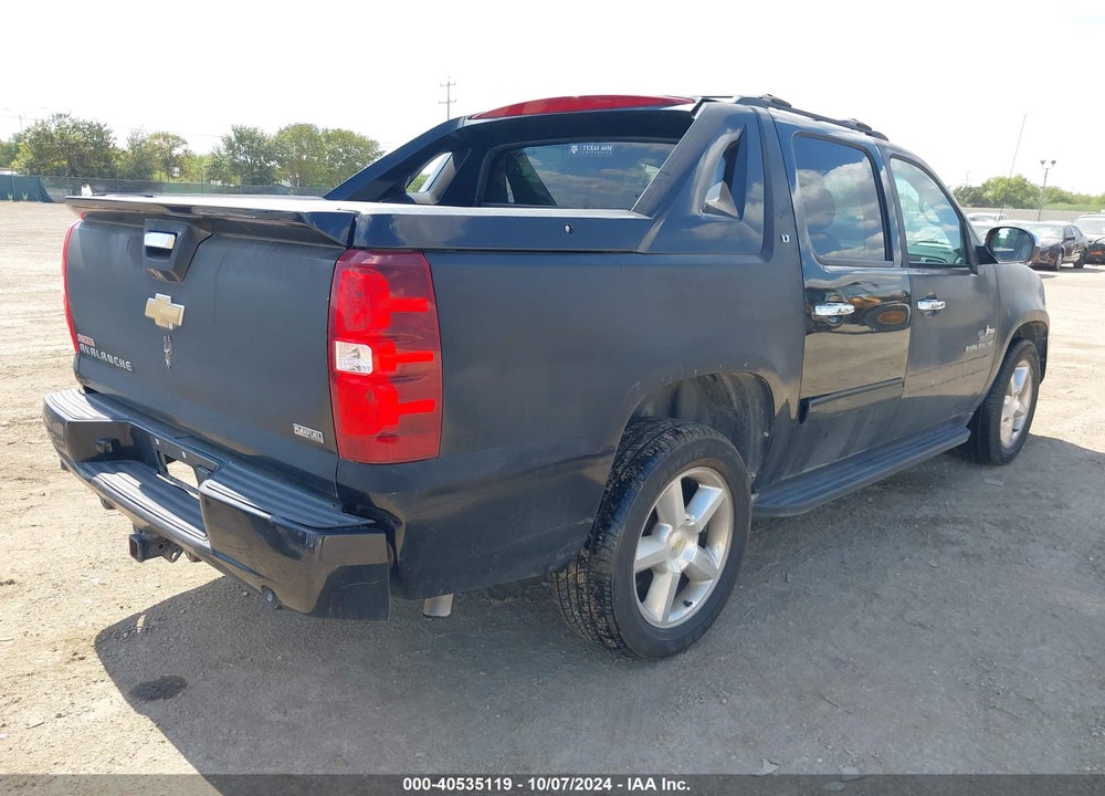 2011 CHEVROLET AVALANCHE 1500 LT1 VIN: 3GNMCFE05BG383329