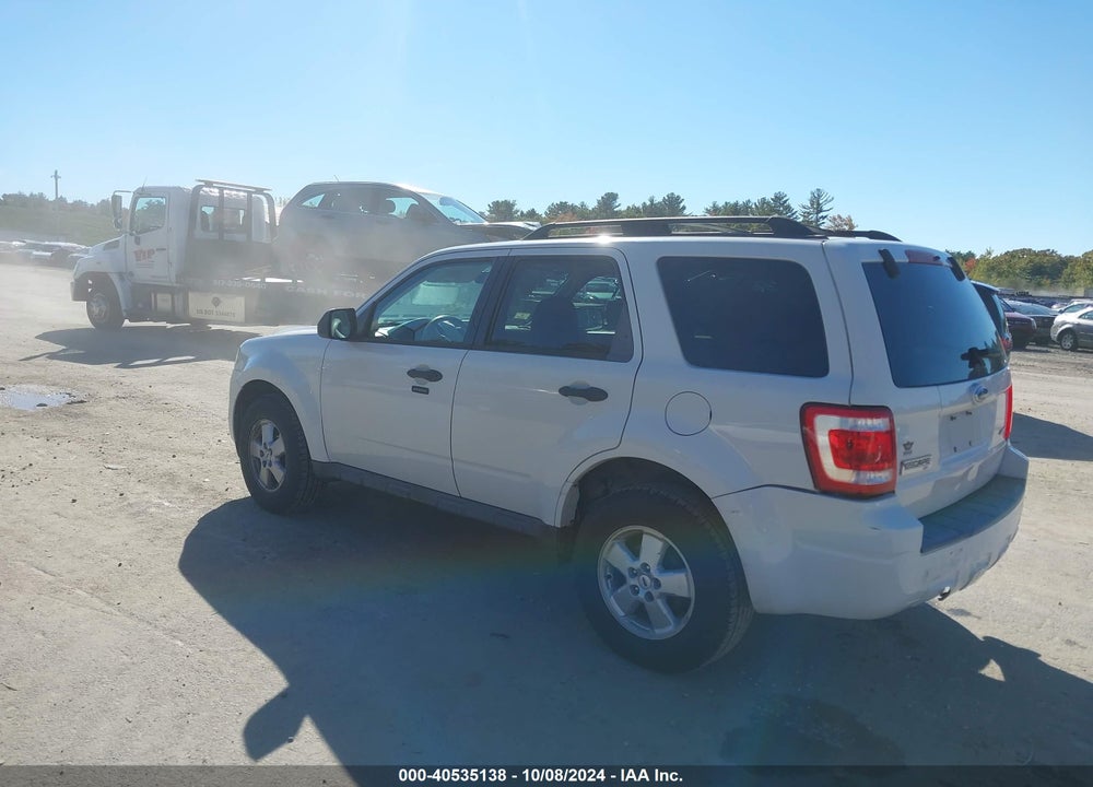 2009 FORD ESCAPE XLT VIN: 1FMCU93G59KA62716