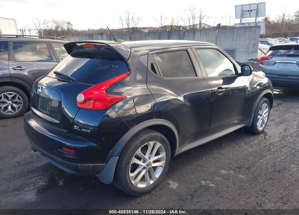 2011 NISSAN JUKE SL VIN: JN8AF5MV1BT015537