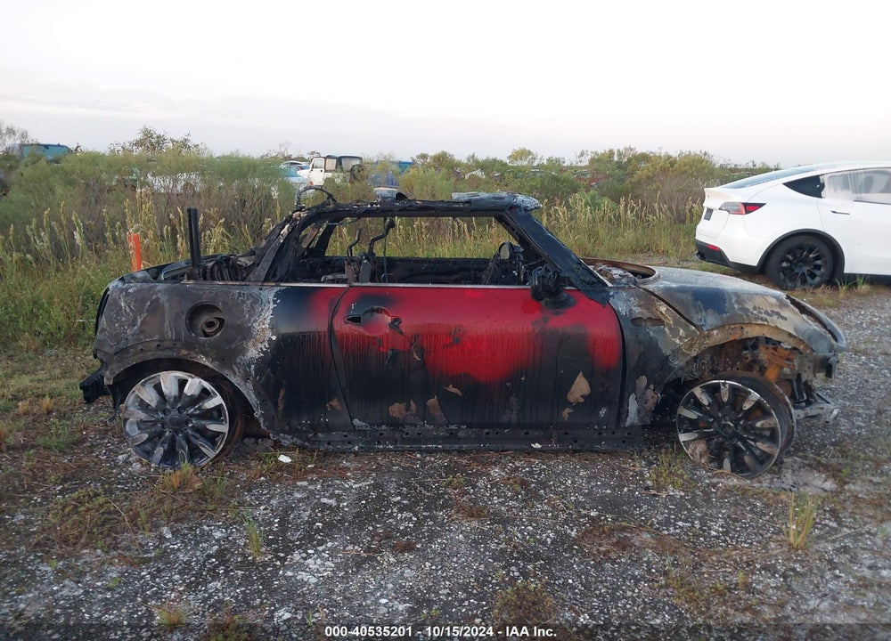 2023 MINI CONVERTIBLE COOPER S VIN: WMW43DL04P3R25527