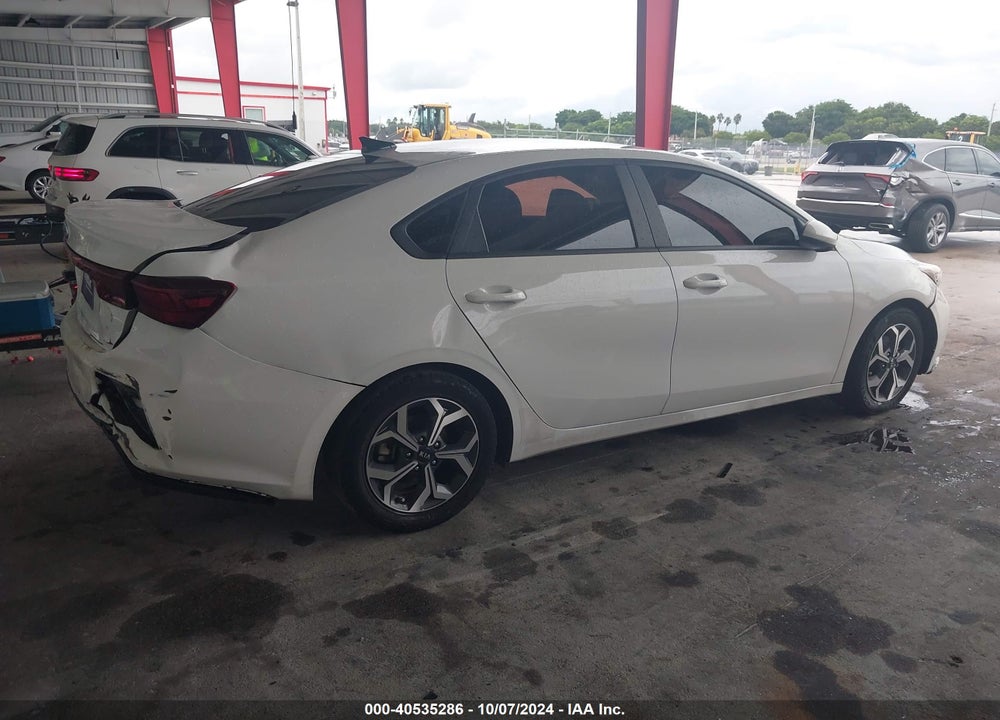 2021 KIA FORTE LXS VIN: 3KPF24AD2ME395020