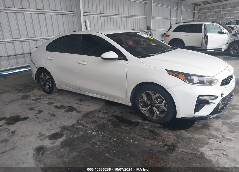 2021 KIA FORTE LXS VIN: 3KPF24AD2ME395020