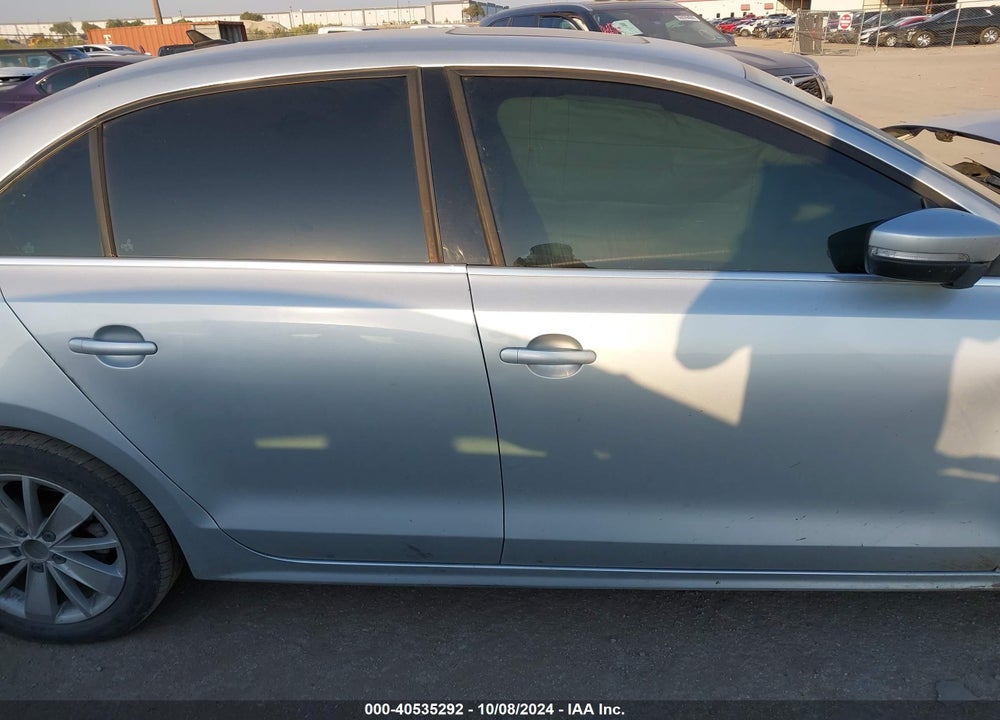 2015 VOLKSWAGEN JETTA 1.8T SE VIN: 3VWD07AJ1FM339550
