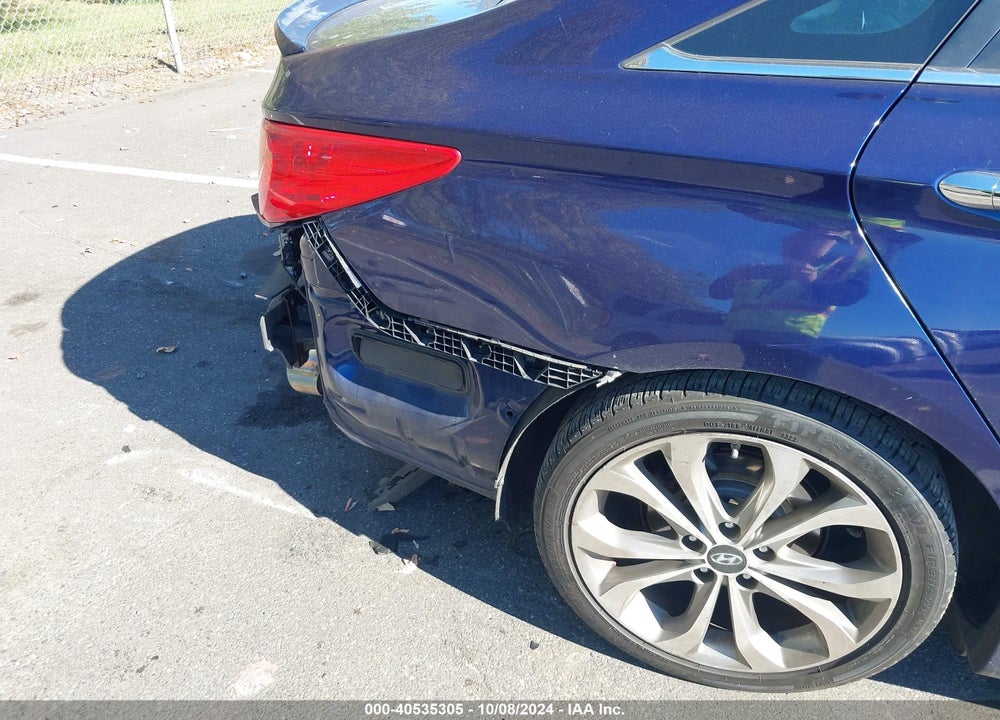 2014 HYUNDAI SONATA SE VIN: 5NPEC4AC0EH881385