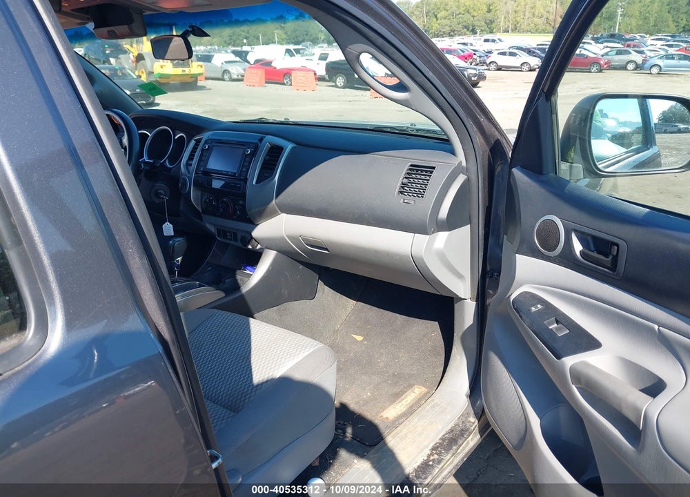 2015 TOYOTA TACOMA BASE V6 VIN: 5TFLU4EN1FX119012