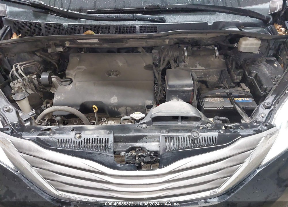 2012 TOYOTA SIENNA XLE V6 8 PASSENGER VIN: 5TDYK3DC6CS184235