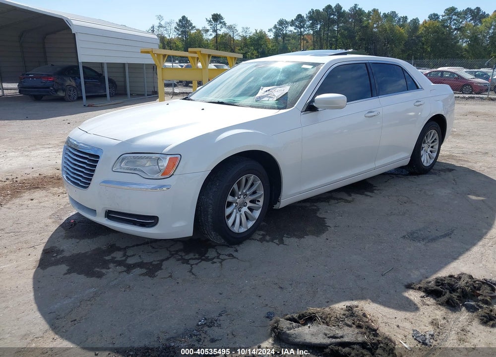 2014 CHRYSLER 300 VIN: 2C3CCAAG4EH340040