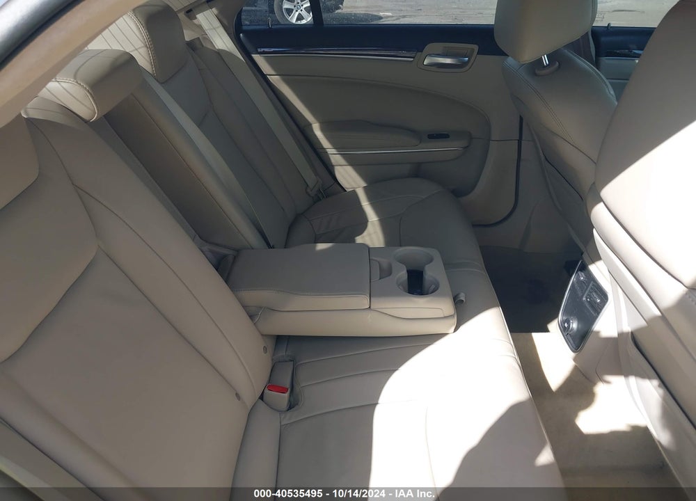 2014 CHRYSLER 300 VIN: 2C3CCAAG4EH340040