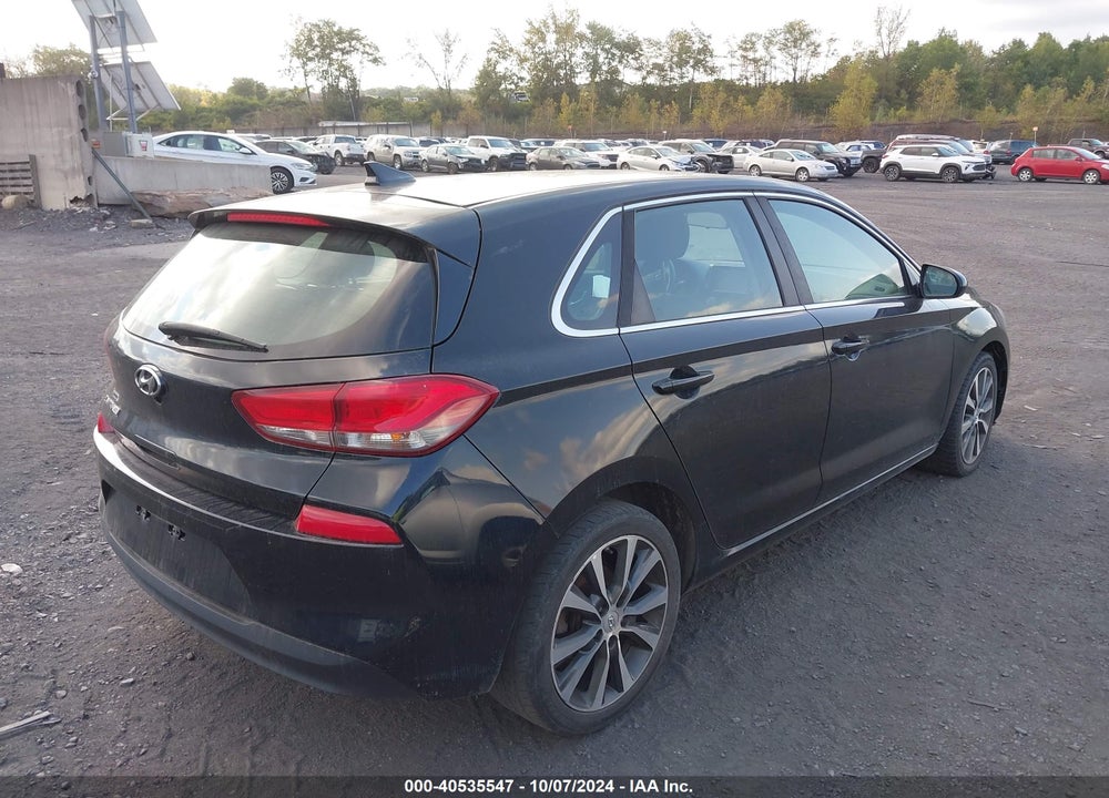 2018 HYUNDAI ELANTRA GT VIN: KMHH35LE4JU068662