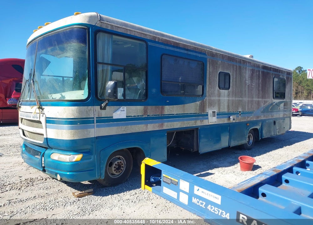 2009 GEORGETOWN F53S/GTA378T VIN: 1F6NF53Y180A01627