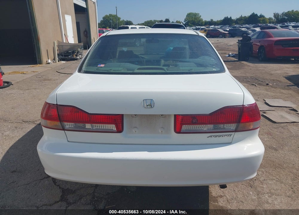 2002 HONDA ACCORD 2.3 EX VIN: JHMCG566X2C008222