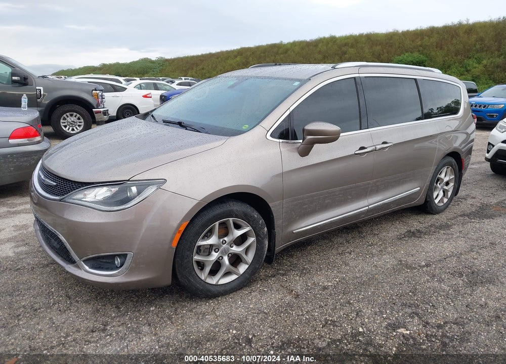 2018 CHRYSLER PACIFICA TOURING L PLUS VIN: 2C4RC1EG7JR292361