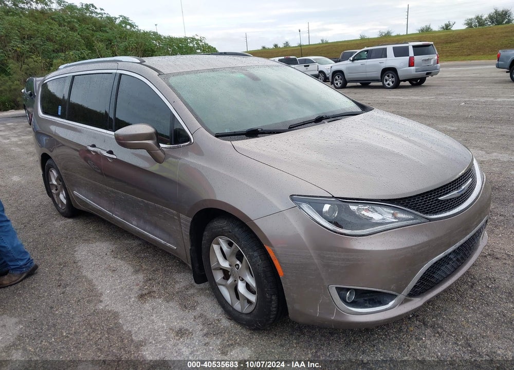 2018 CHRYSLER PACIFICA TOURING L PLUS VIN: 2C4RC1EG7JR292361