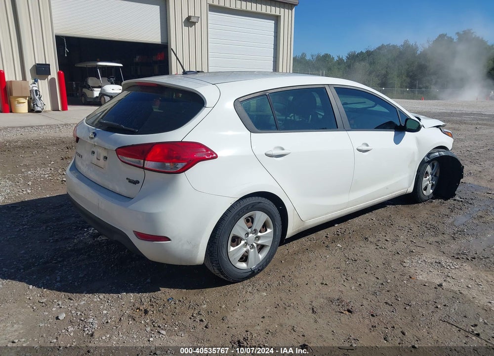 2017 KIA FORTE VIN: KNAFK5A84H5725537