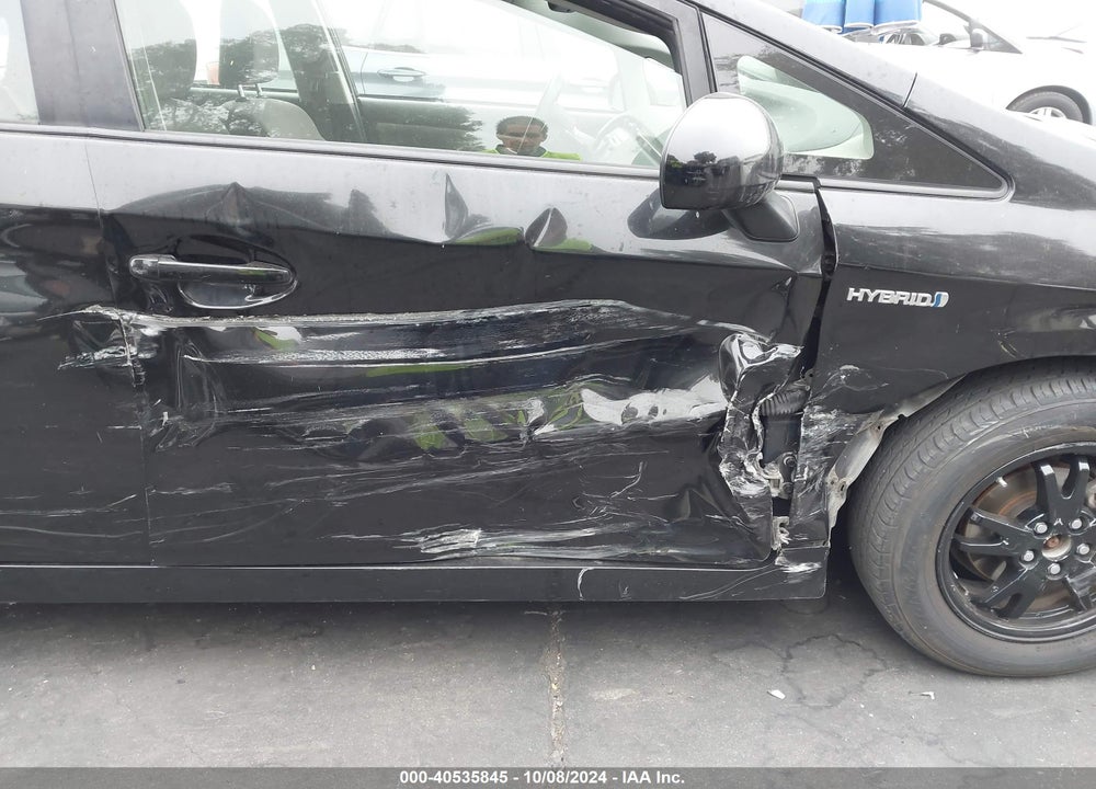 2015 TOYOTA PRIUS TWO VIN: JTDKN3DU5F0459994