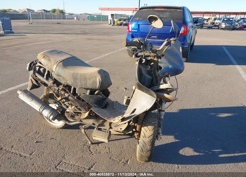 2011 YIBEN MD150T VIN: LYDTCKPF4B1500978