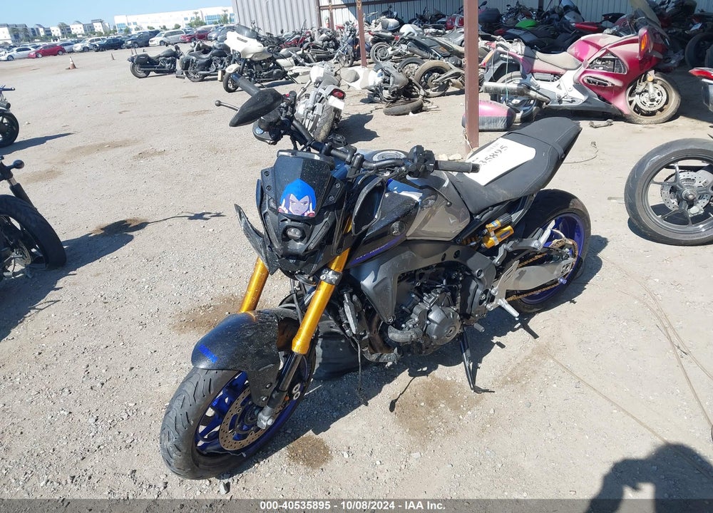 2022 YAMAHA MT09 DC VIN: JYARN72Y3NA000429