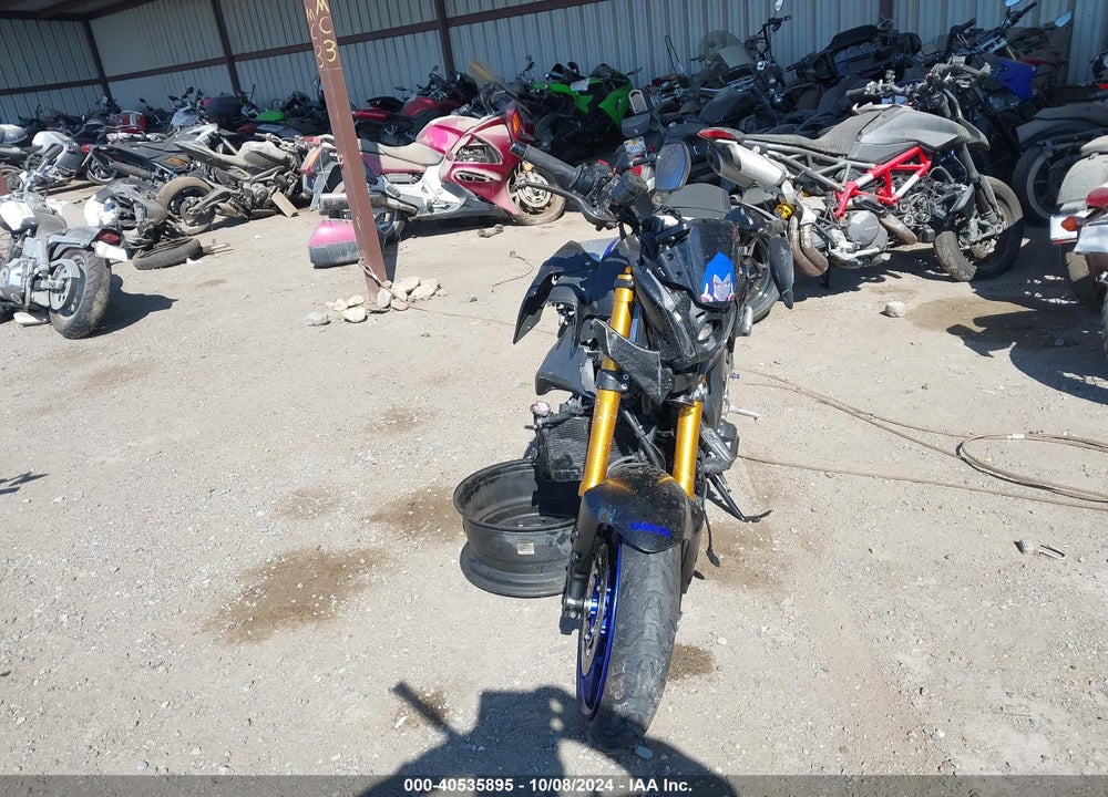 2022 YAMAHA MT09 DC VIN: JYARN72Y3NA000429