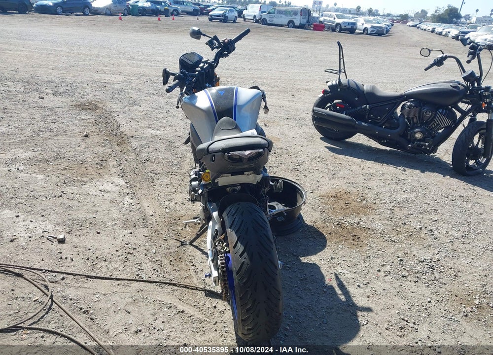 2022 YAMAHA MT09 DC VIN: JYARN72Y3NA000429