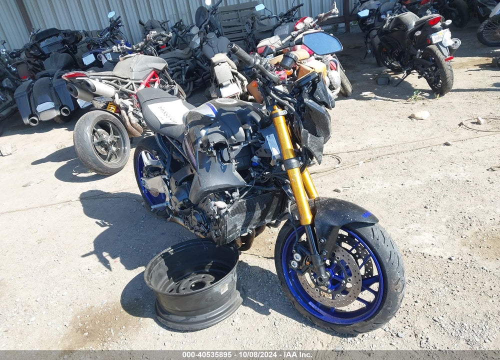 2022 YAMAHA MT09 DC VIN: JYARN72Y3NA000429