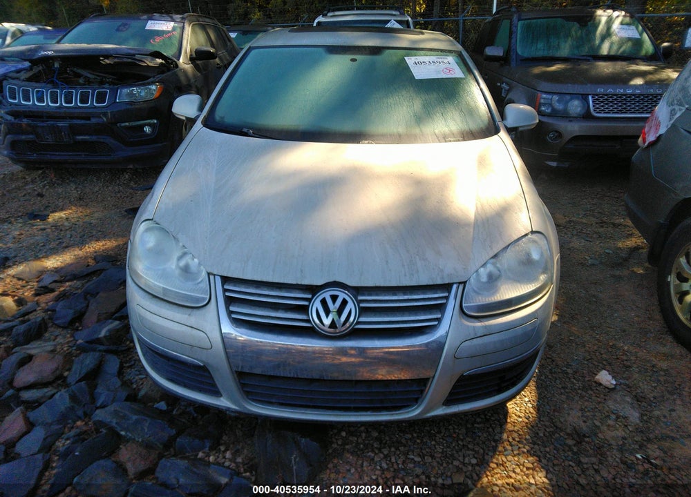2010 VOLKSWAGEN JETTA SE VIN: 3VWRX7AJ9AM053603