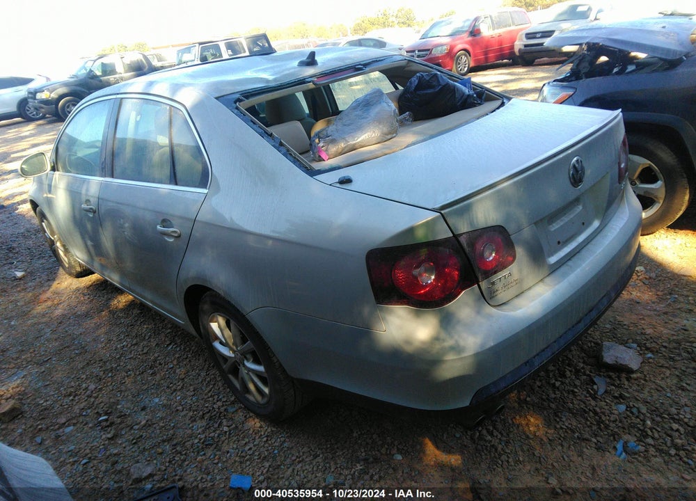 2010 VOLKSWAGEN JETTA SE VIN: 3VWRX7AJ9AM053603