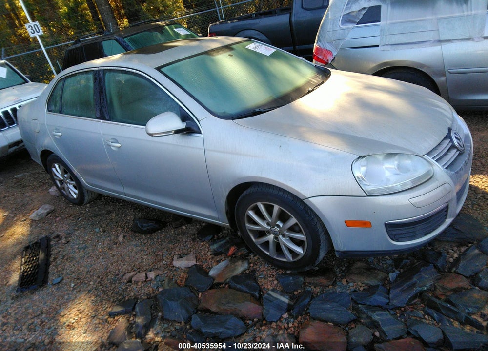 2010 VOLKSWAGEN JETTA SE VIN: 3VWRX7AJ9AM053603