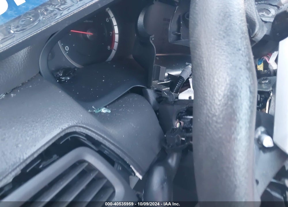 2010 HONDA ACCORD 2.4 LX-P VIN: 1HGCP2F46AA032849