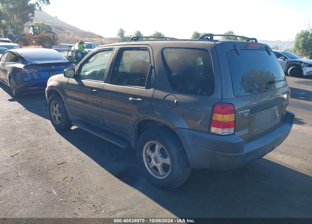 2003 FORD ESCAPE XLT VIN: 1FMYU03133KA32683