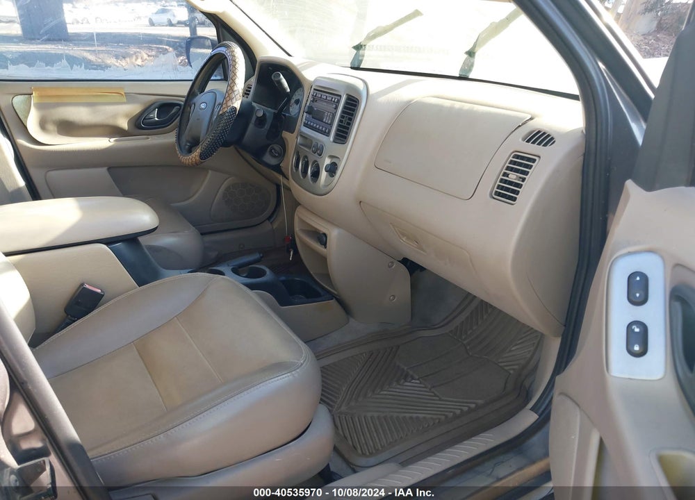 2003 FORD ESCAPE XLT VIN: 1FMYU03133KA32683