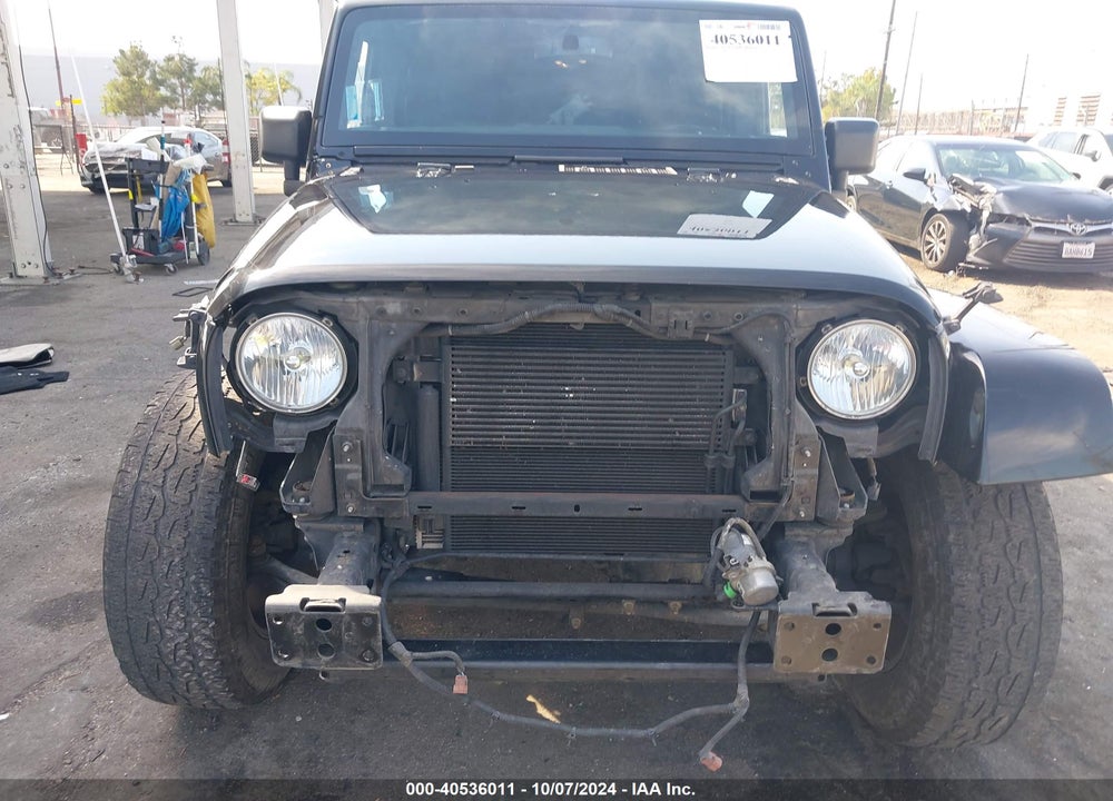 2016 JEEP WRANGLER UNLIMITED SAHARA VIN: 1C4BJWEG3GL135402