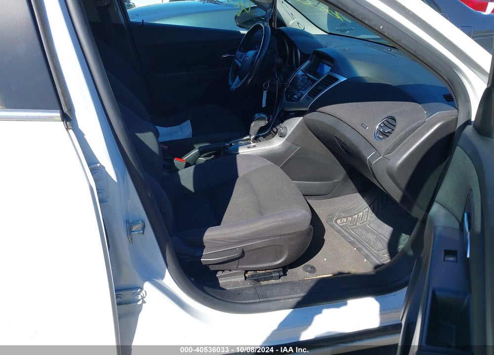 2014 CHEVROLET CRUZE 1LT AUTO VIN: 1G1PC5SB8E7358861