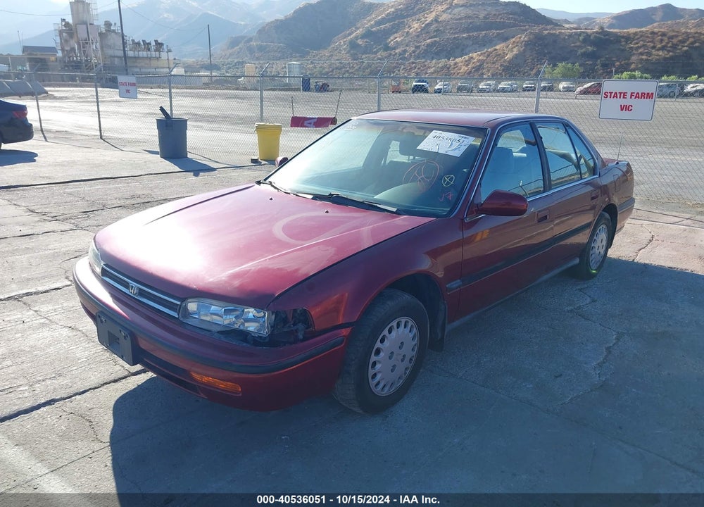 1992 HONDA ACCORD LX VIN: 1HGCB7655NA002882