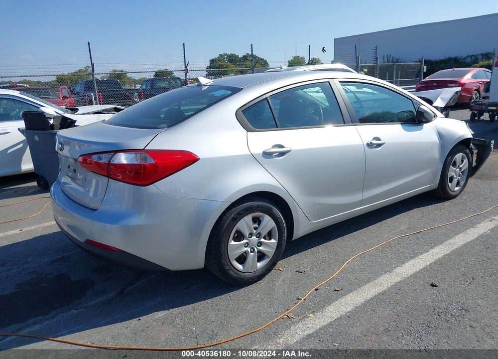 2015 KIA FORTE LX VIN: KNAFK4A6XF5431209