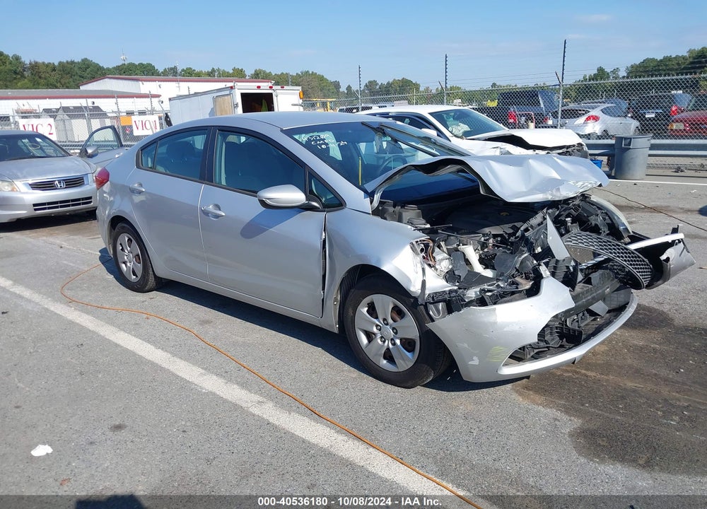 2015 KIA FORTE LX VIN: KNAFK4A6XF5431209