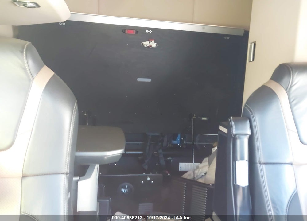 2022 KENWORTH T680 VIN: 1XKYD49X8NJ101789