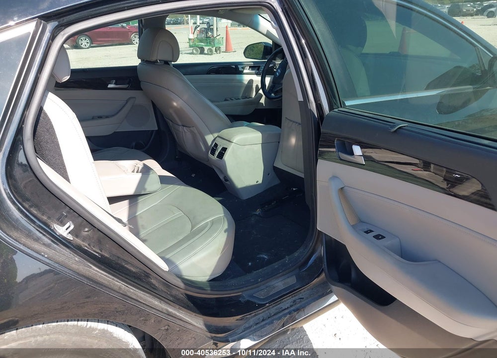 2017 HYUNDAI SONATA VIN: 5NPE34AF6HH584040