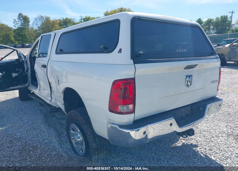 2016 RAM 2500 TRADESMAN VIN: 3C6UR5CL0GG192642