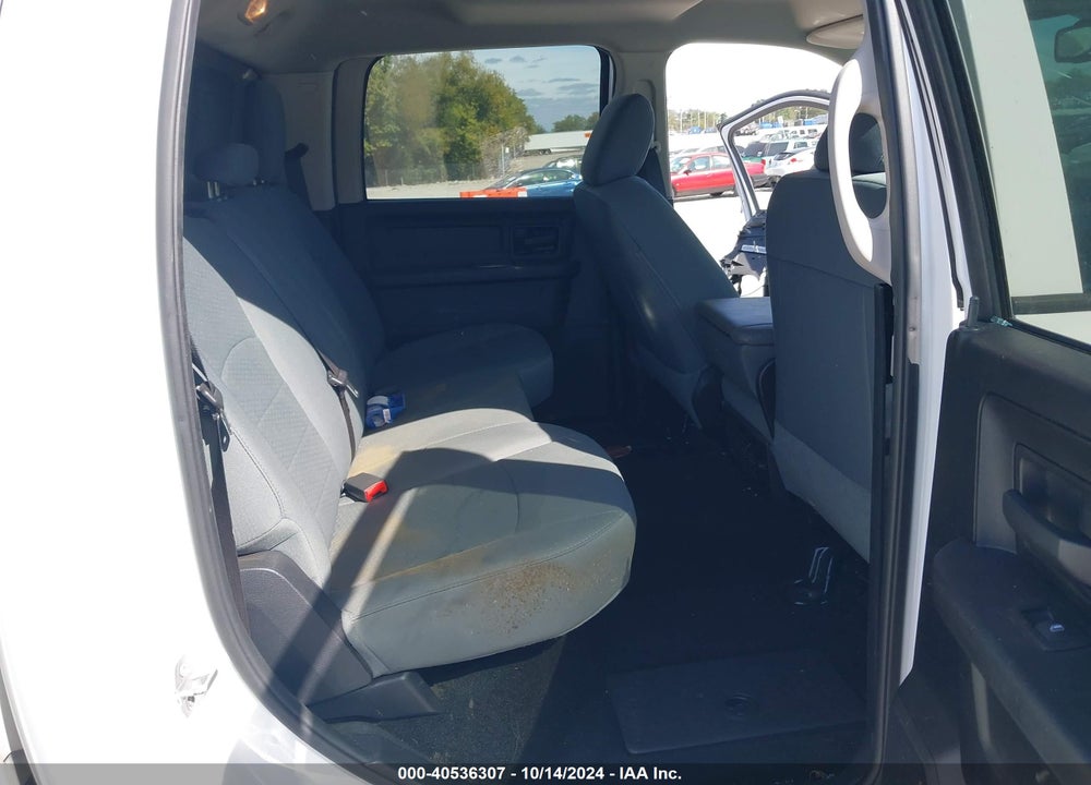 2016 RAM 2500 TRADESMAN VIN: 3C6UR5CL0GG192642
