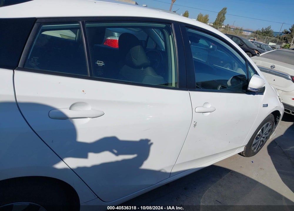2022 TOYOTA PRIUS PRIME LE VIN: JTDKAMFP9N3208644