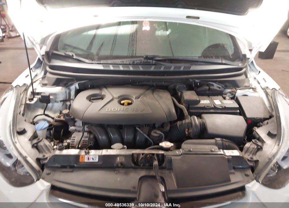 2015 HYUNDAI ELANTRA LIMITED VIN: 5NPDH4AE2FH558858