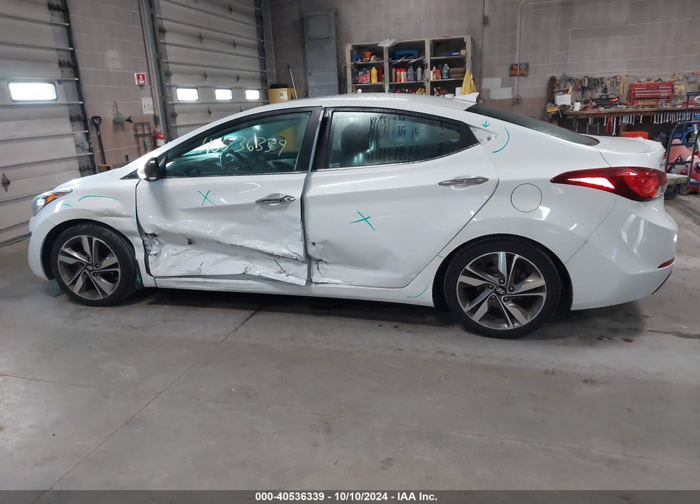 2015 HYUNDAI ELANTRA LIMITED VIN: 5NPDH4AE2FH558858