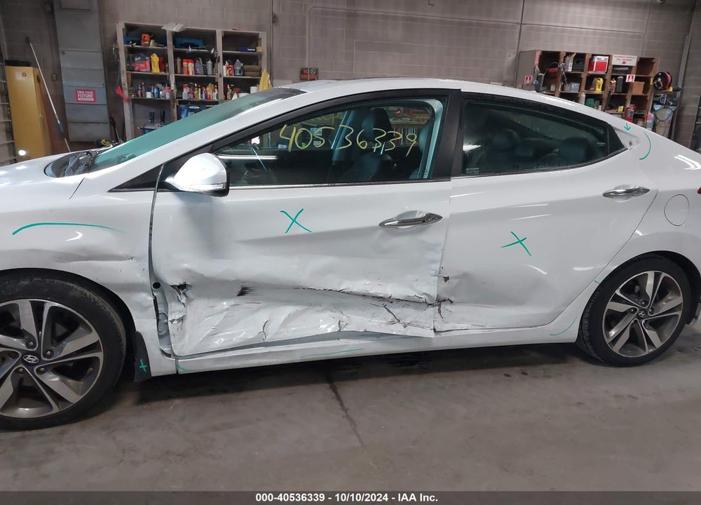 2015 HYUNDAI ELANTRA LIMITED VIN: 5NPDH4AE2FH558858