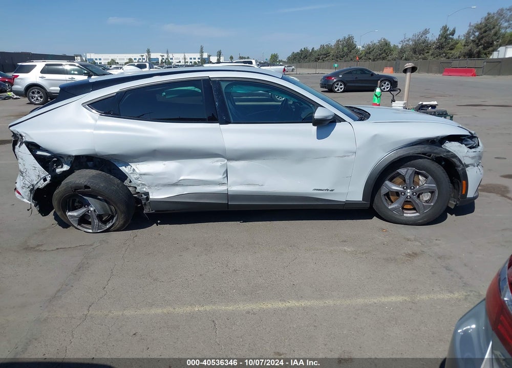 2022 FORD MUSTANG MACH-E SELECT VIN: 3FMTK1RM4NMA44361