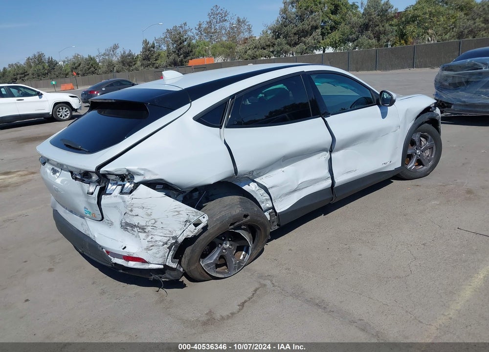 2022 FORD MUSTANG MACH-E SELECT VIN: 3FMTK1RM4NMA44361