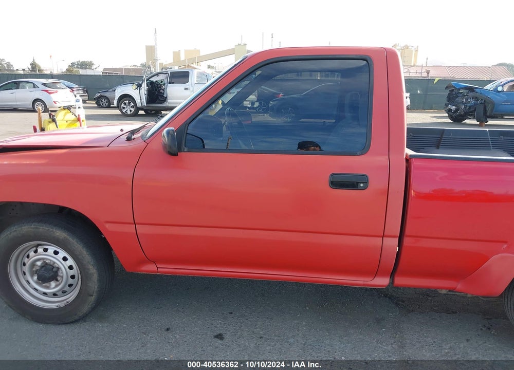1989 TOYOTA PICKUP 1/2 TON SHT WHEELBASE DLX VIN: JT4RN81P4K0013548