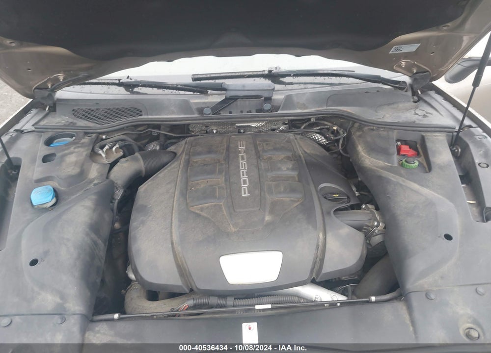2015 PORSCHE CAYENNE DIESEL VIN: WP1AF2A25FLA38764